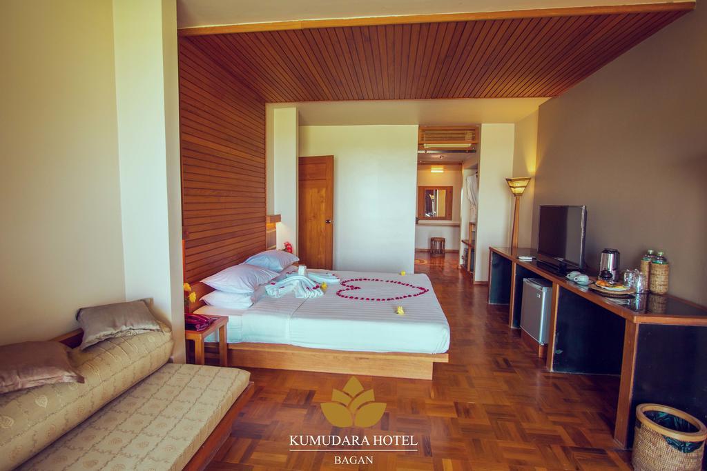 Hotel Kumudara Pagan Pokoj fotografie