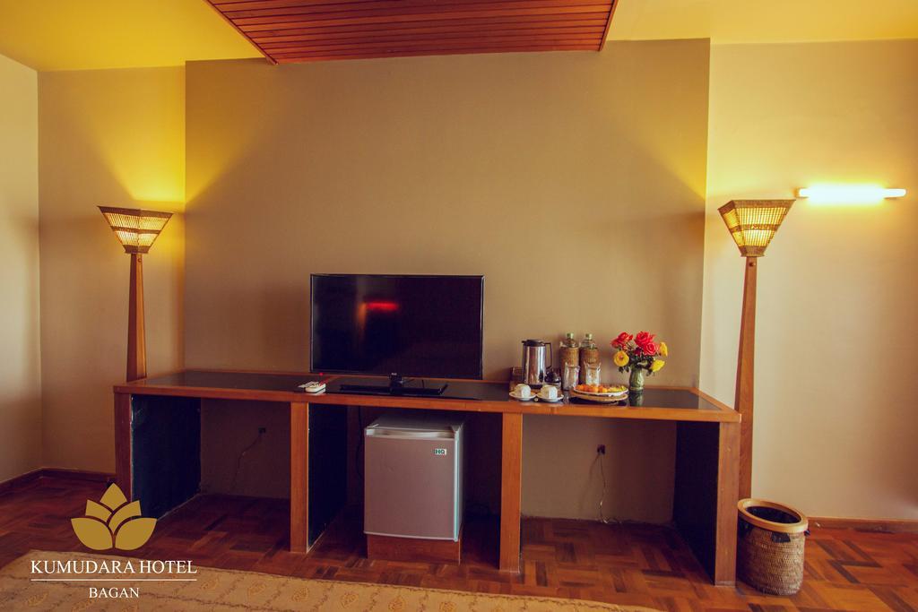 Hotel Kumudara Pagan Pokoj fotografie
