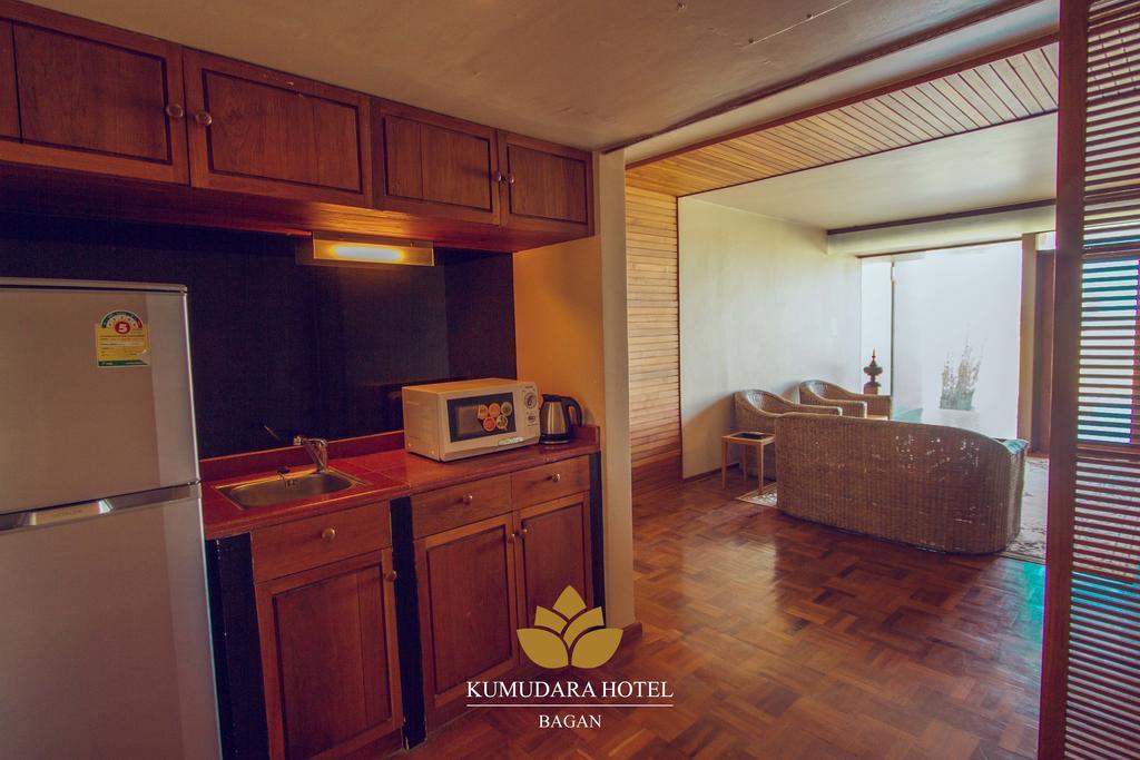 Hotel Kumudara Pagan Pokoj fotografie
