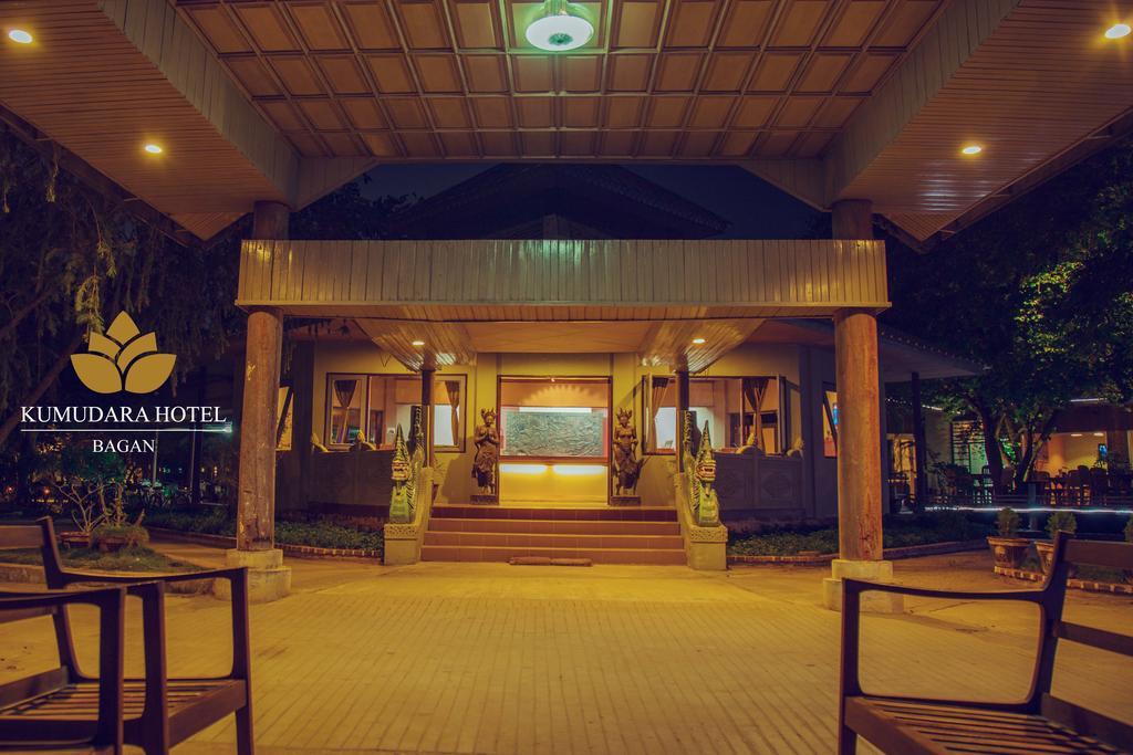Hotel Kumudara Pagan Exteriér fotografie